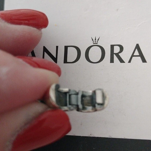 Pandora Plata Esterlina Redonda Solitario Silicona Clip Verde 799204C03 Foto 4 de 4