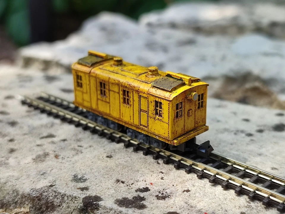 1:220 Z scale gauge AL-CO GE Boxcab for Rokuhan Shorty powered chassis - Image 3 of 4