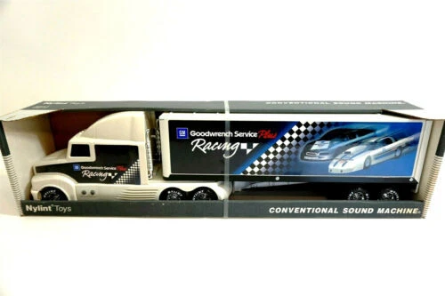 Nylint 1:8 Plastic Diecast & Toy Vehicles