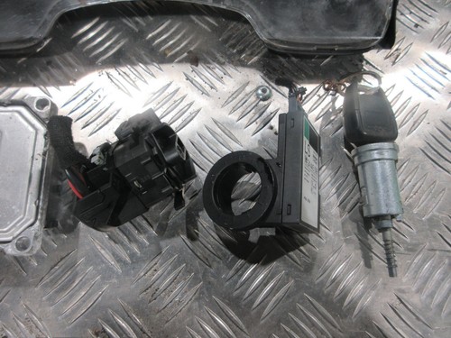 2003 VAUXHALL ZAFIRA A 1.8i Club 5DR MK1 Z18XE ECU LOCK SET 24443879 5WK9196 - Picture 3 of 3