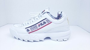 converse with fur inside