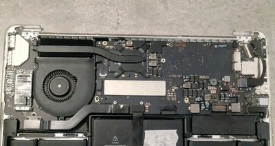 APPLE MACBOOK PRO RETINA 13'' A1502 LOGIC BOARD I7 16GB ANFANG 2015