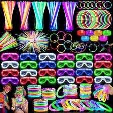 TURNMEON 148 PCS Glow in the Dark Party Supplies Light Up Toys Multicolored 