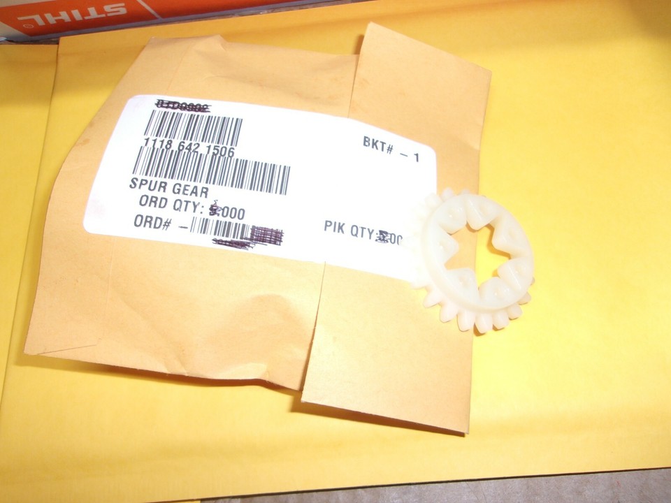 Stihl OEM 028 Spur Sprocket Drum 028 028AV WB .325" 7T 1118-640-2001 # GM-L5B3