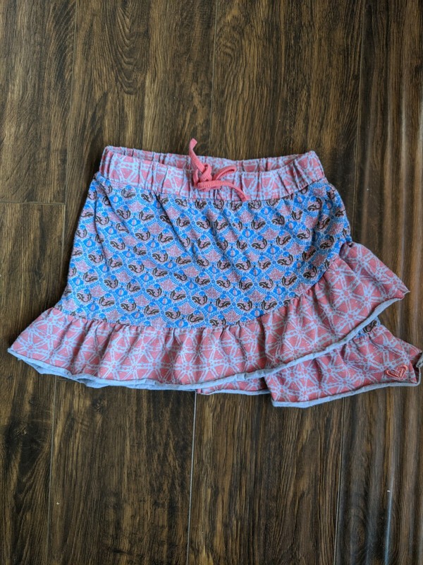 Size 6 Roxy Girl Skirt Gray Pink Blue