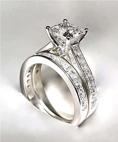 Anello da sposa di fidanzamento creato in laboratorio con diamanti principess... - Immagine 3 di 4