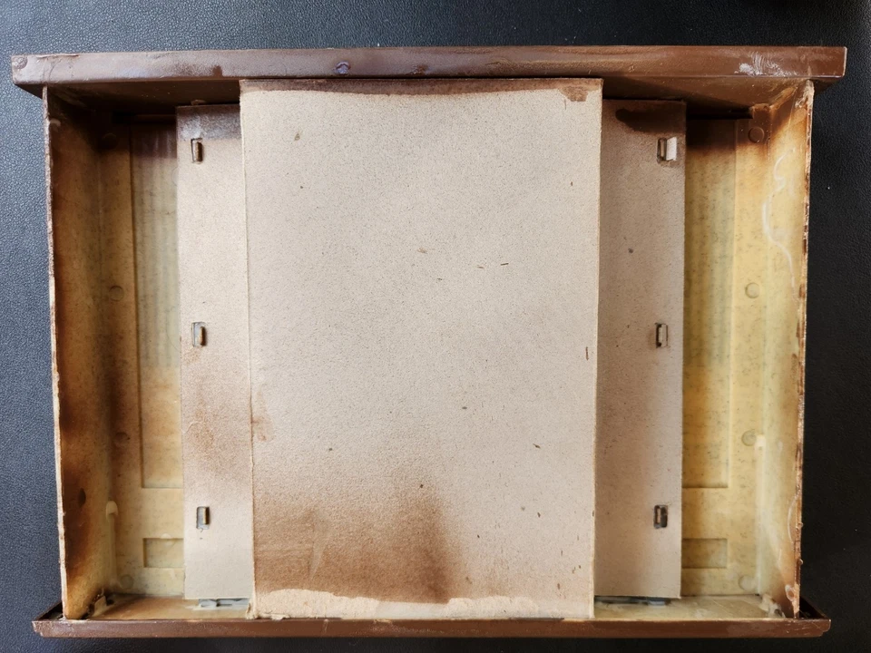 Lareira escala 1/6 para bonecos de 12 pol. - Barbie / G.I. Joe 8" de altura 11,5" de largura - Imagem 2 de 4