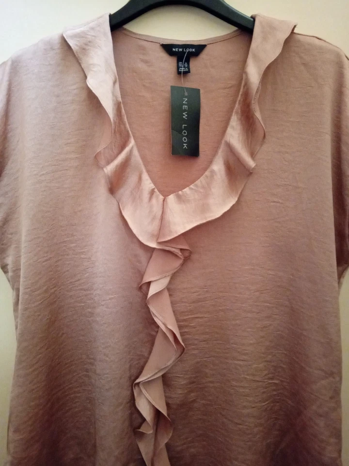 Ladies New Look Ruby Satin Ruffle Front Sleeveless Blouse Uk 16 - Image 4 of 4