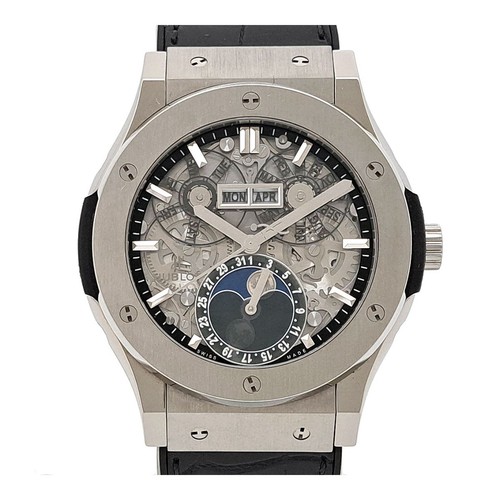 HUBLOT Classic Fusion Aero Fusion Moon Phase 517.NX.0170.LR TO...