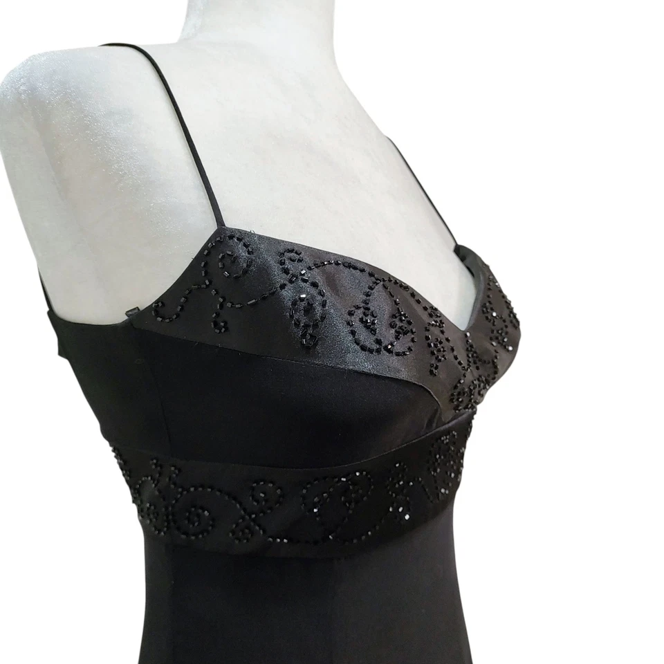 Maxi Vestido Laundry by Shelli Segal Negro Seda Con Cuentas Gótico Capricho Baile de graduación - 2 Foto 4 de 4