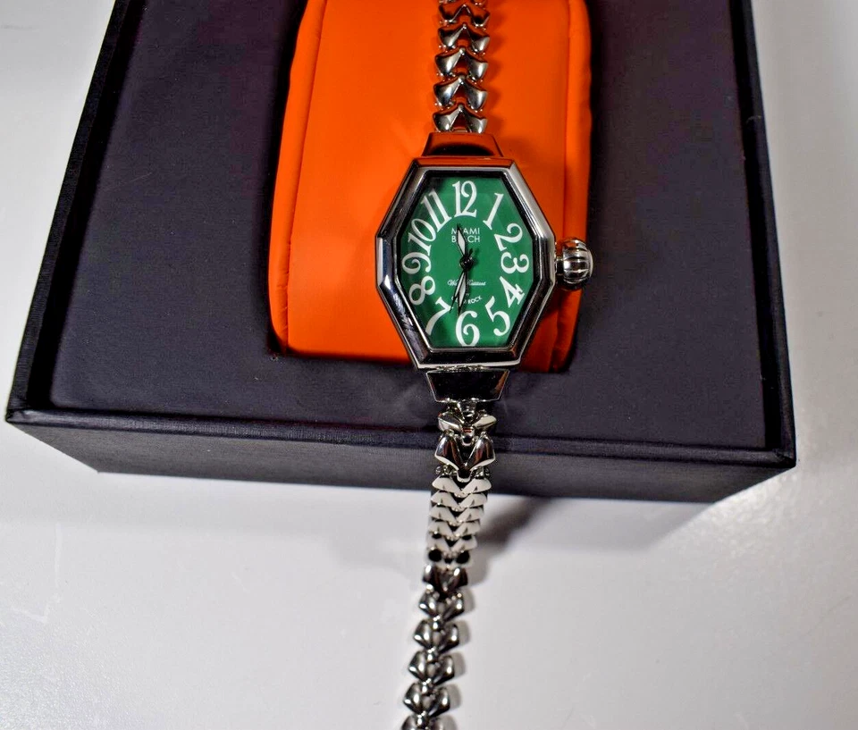 Glam Rock Miami Beach ар-деко коллекции Серебряный стальной браслет часы MBD27135  - Изображение 3 из 4