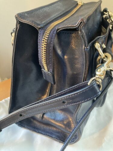 CLASSIC BRAHMIN NAVY BLUE LEATHER HANDBAG W/SHOULDER STRAP & CARRYING BAG - Picture 4 of 12