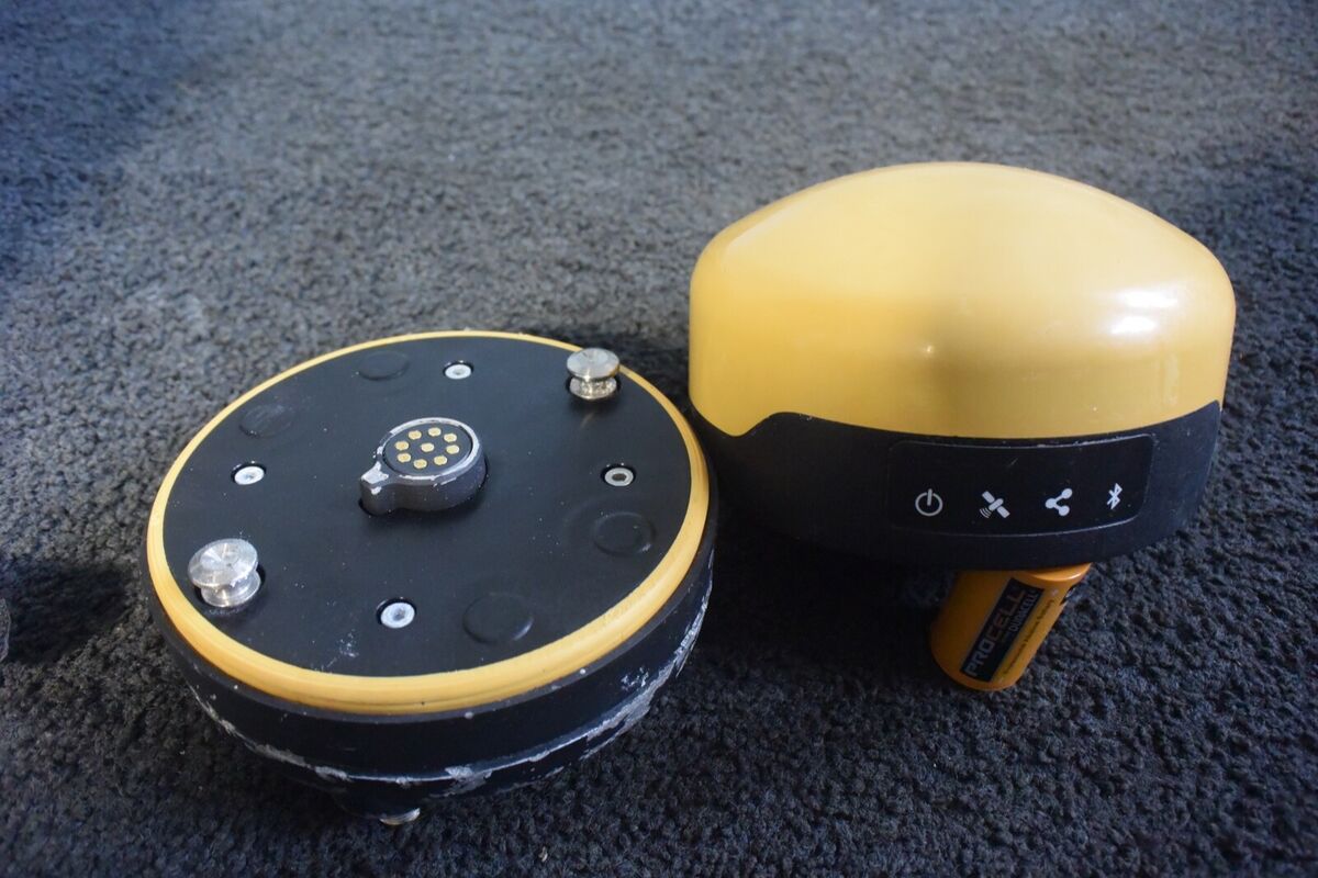 Topcon Model GR-i3 GNSS/GPS Machine Grade Receiver P/N Topcon Model GR-i3 GNSS/GPS Machine Grade Receiver P/N