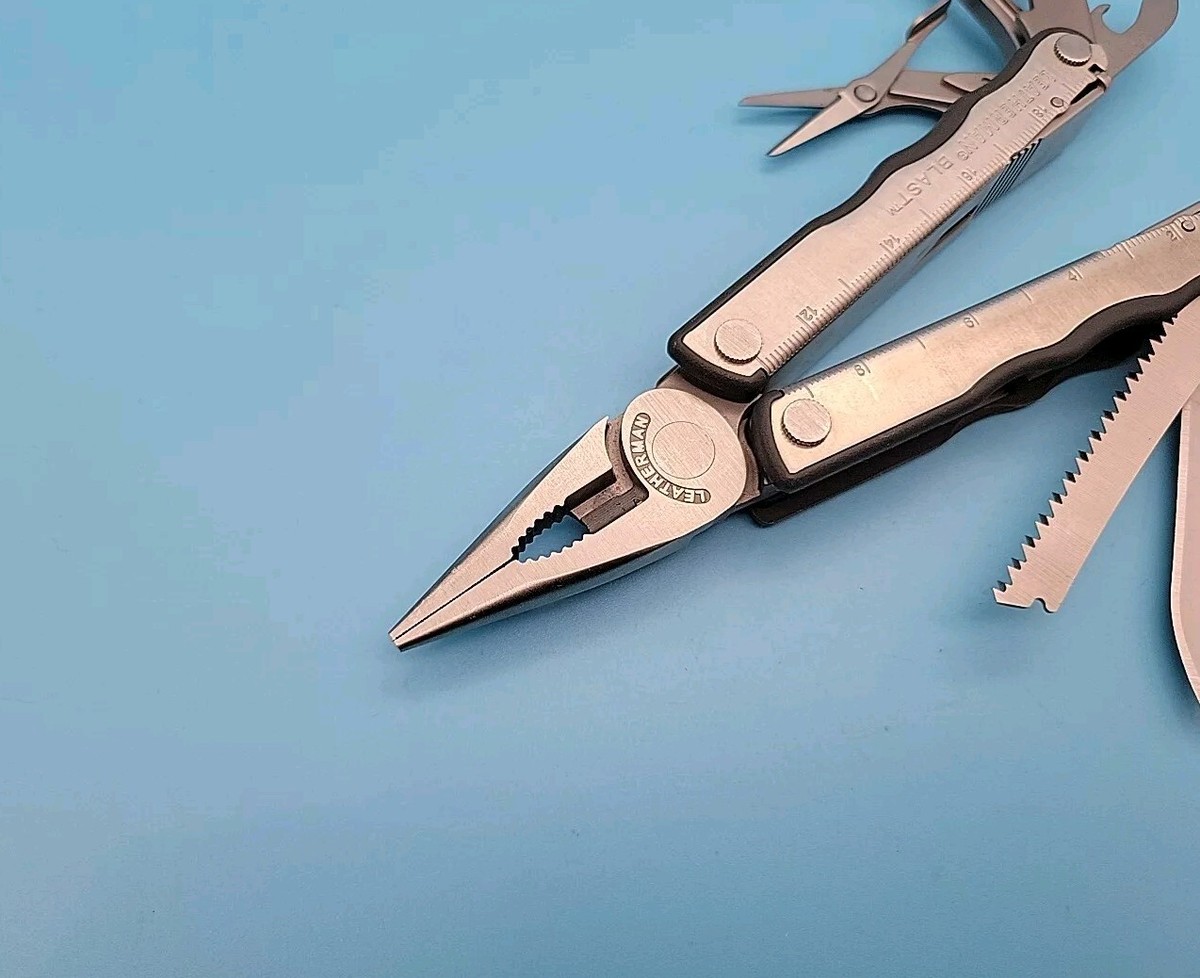 Leatherman BLAST Multi-Tool - Dated 1007 - Pliers, Knife 