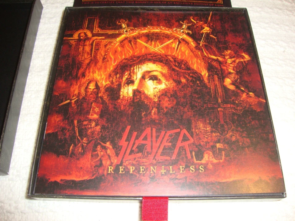 Slayer Repentless  Red 7" vinyl box set - Image 3 of 4