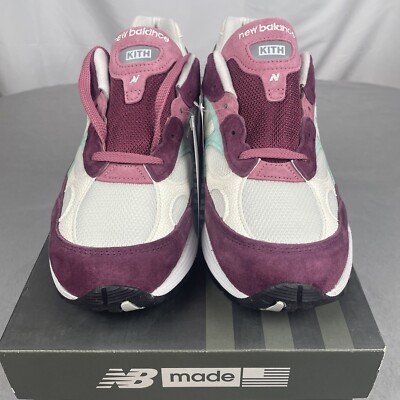 KITH × New Balance 992 Kithmas Burgundy New Balance x Kith 992 Made in USA 'Kithmas Collection - Burgundy