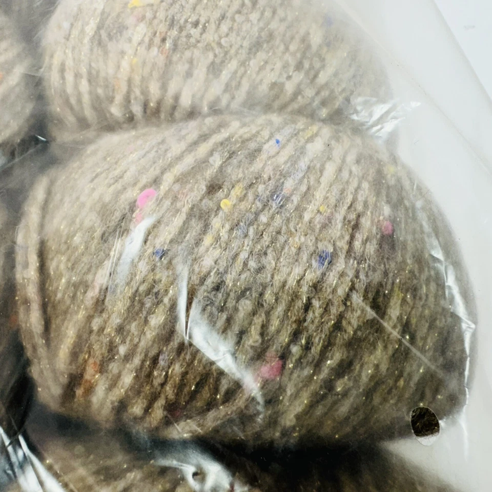 10 Bolas - Trendsetter Tyg Vibe Hilo 50gr / 1.75oz 125yds Color 37794, Taupe Foto 3 de 4