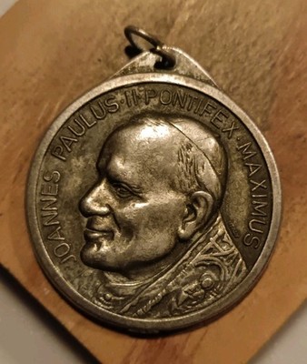Alte religiöse Medaille Papst Johannes Paul 2 Königin von Polen 