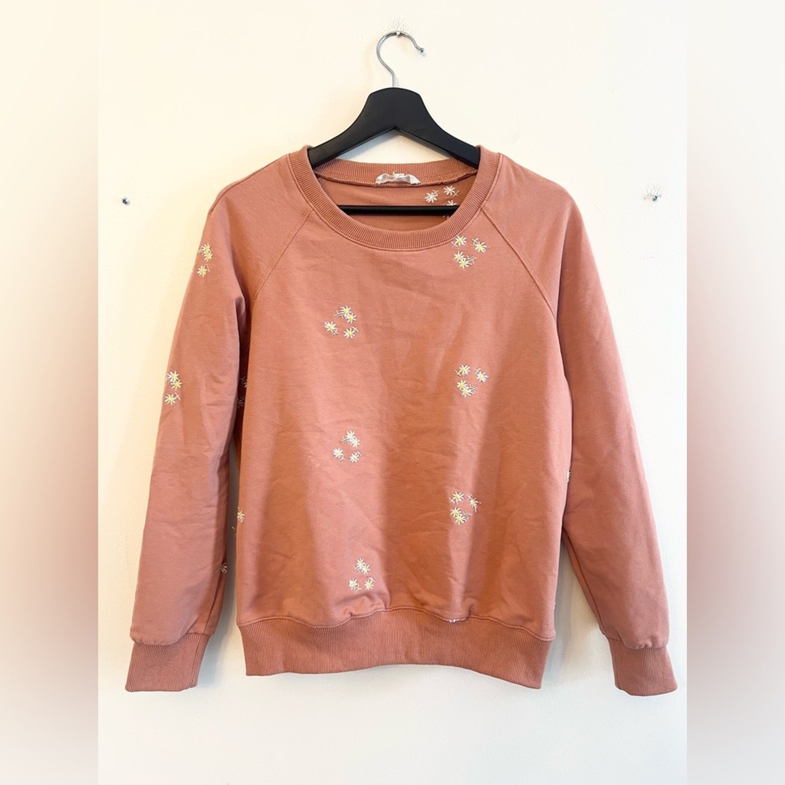 Solitaire M Daisy embroidered pullover sweatshirt… - image 1