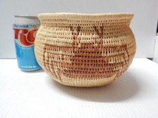 LARGE VINTAGE SERI INDIAN SPIDER PICTORIAL COILED BASKET - FINE + MINT CONDITION