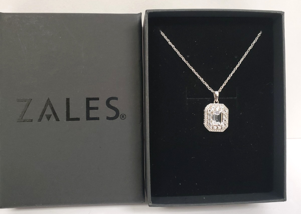ZALES STERLING SILVER 18" NECKLACE WITH CZ PENDANT