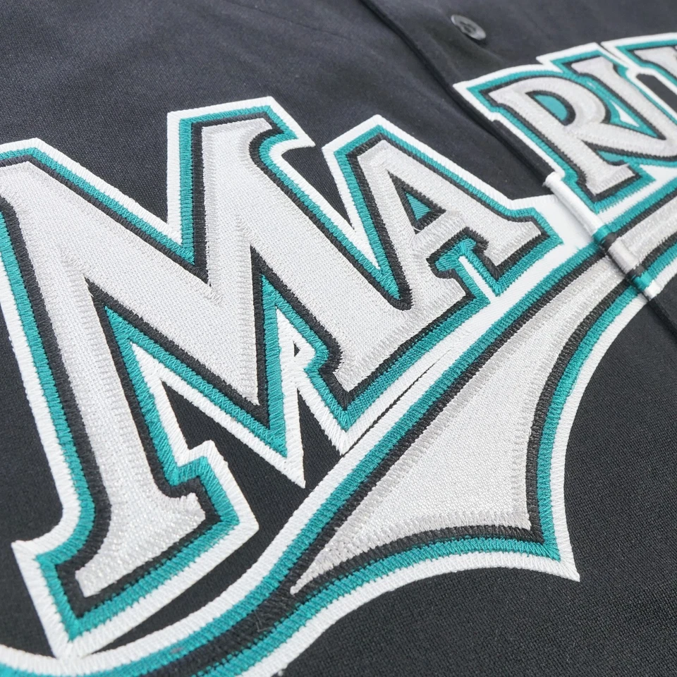 Ivan Rodriguez 2003 Florida Marlins Alternate Black Men's World Series Jersey - Image 3 of 4