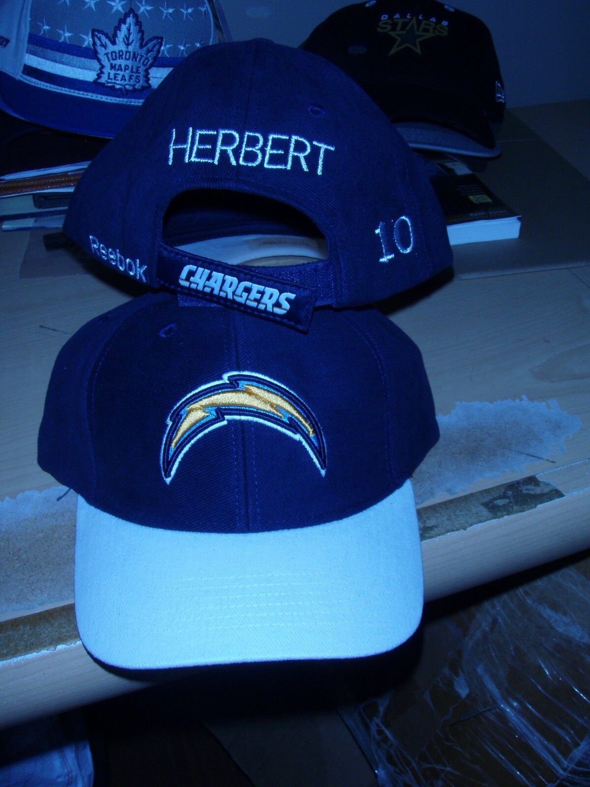 Picture 1 of 2