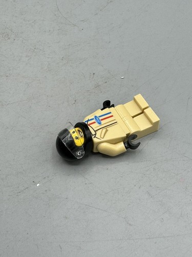 2018 Lego Speed Champions 1968 FORD MUSTANG FASTBACK DRIVER Minifigure sc053 - Picture 3 of 4