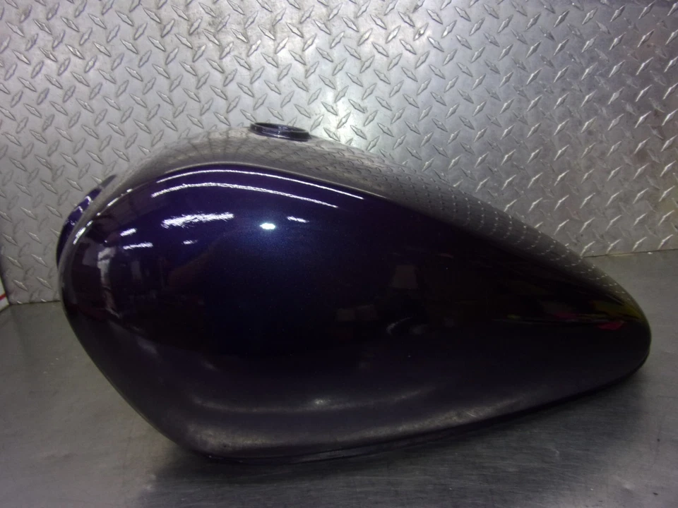 766 W YAMAHA BOLT XVS 950 2015 OEM GAS FUEL TANK - Image 3 of 4