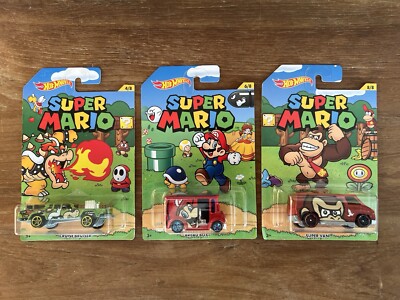 Hot Wheels 1:64 Super Mario 3er Set Mario Bread Box, Donkey Kong Van, Bowser