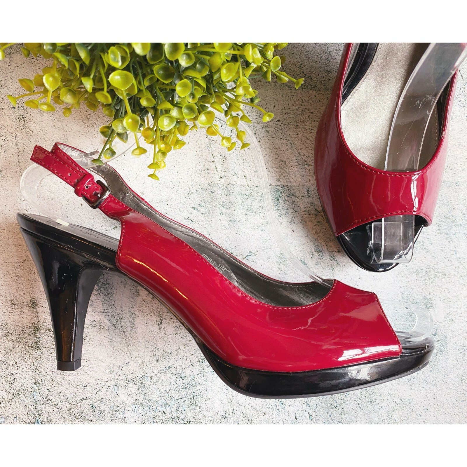 bandolino peep toe slingback