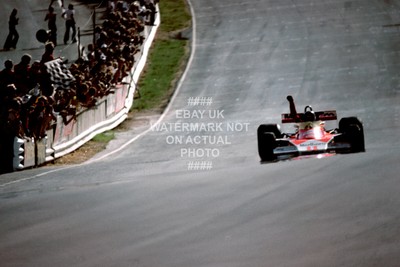 1976 JAMES HUNT MCLAREN PHOTO MOTORSPORT CHOOSE PRINT SIZE FORMULA ONE 1 | eBay