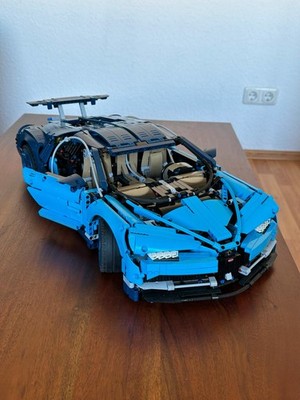 LEGO TECHNIC: Bugatti Chiron (42083) vollständig zerlegt und sortiert