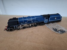 Hornby 00 Gauge Steam Locomotive Model City of Chester