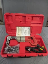 Milwaukee (3107-6) 7 Amp Corded Right-Angle 1/2” Drill Kit w/ Handle & Hard Case