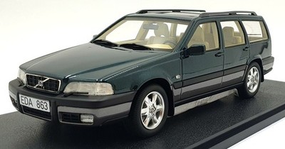 VOLVO V70 ミニカー 2台セット Cult 1/18 Scale CML181-2 - 1996-99 Volvo V70 XC Cross Country