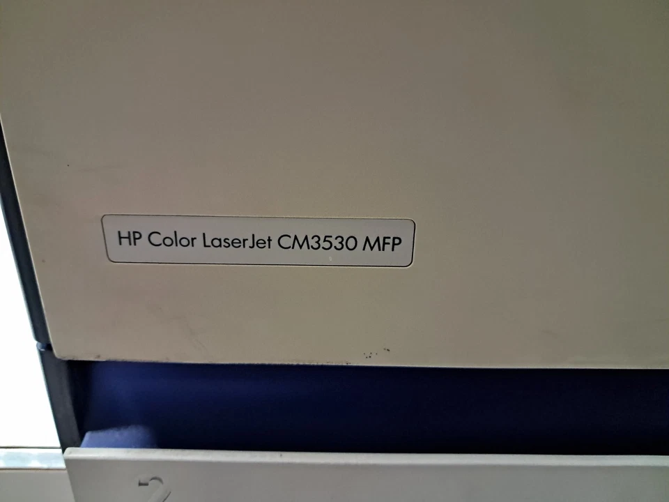 HP COLOR LASERJET CM3530 MFP - Immagine 3 di 4