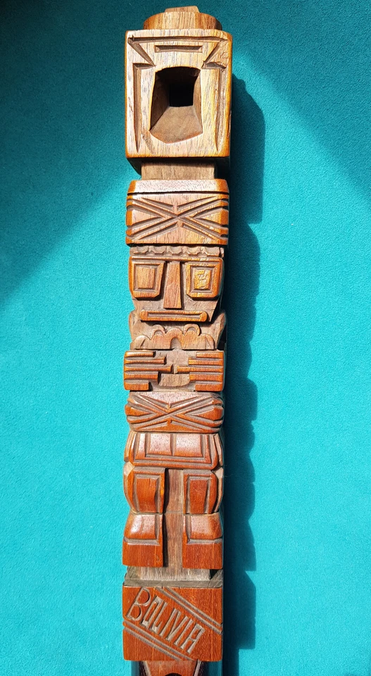 Magnifique Tarka grande flûte à bec 63 cm en acajou massif sculptée main Bolivie - Photo 2/4