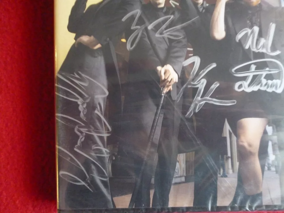 BEHIND THE TRY- A TRY GUYS DOCUMENTARY DVD + BLU RAY SIGNED SEALED BRAND NEW. - Image 4 of 4