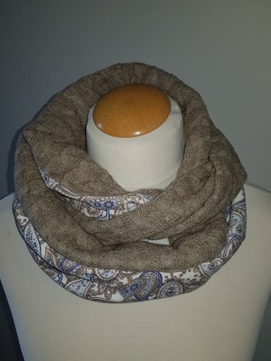 Strick-Loop-Scarf-Halstuch-Schal '' Wintertraum in beige-creme-blau ''