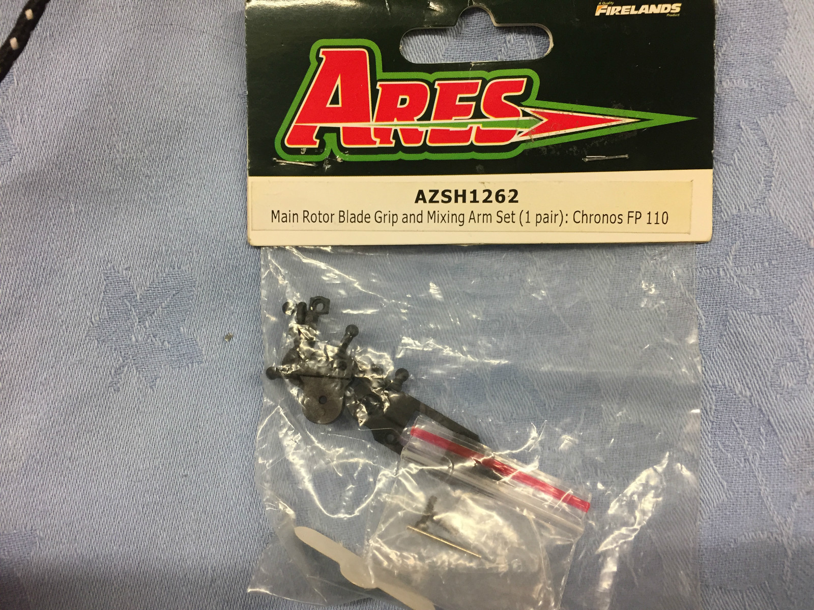 Main Rotor Blade Grip and Mixing Arm Set (1 pair): Chronos FP110