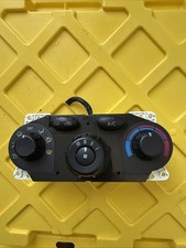 2002-2006 Hyundai Santa Fe Ac Heater Climate Control Trim Bezel 97250-26xxx 2002-2006 Hyundai Santa Fe Ac Heater Climate Control Trim Bezel 97250-26xxx