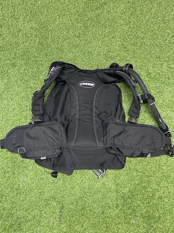 Chaqueta Cressi Sub Dispositivo de Control de Flotabilidad Ultra Ligero (BCD) para Mujer Talla Pequeña Foto 2 de 4