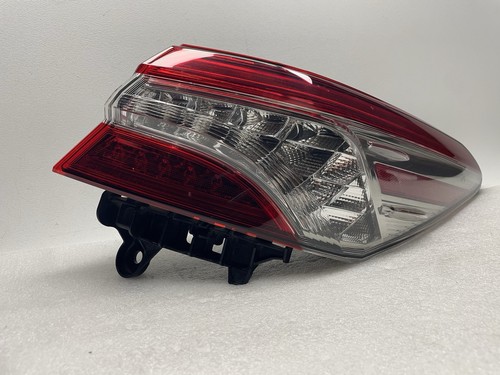 2018 2019 2020 2021 Toyota Camry Tail Light Right RH OEM Halogen Lamp - Picture 2 of 8