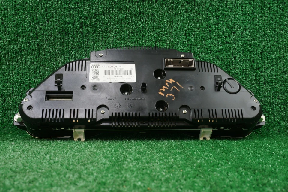 AUDI A6 2009 2010 2011 velocímetro medidor grupo fabricante de equipos originales sin millas registradas Foto 3 de 3