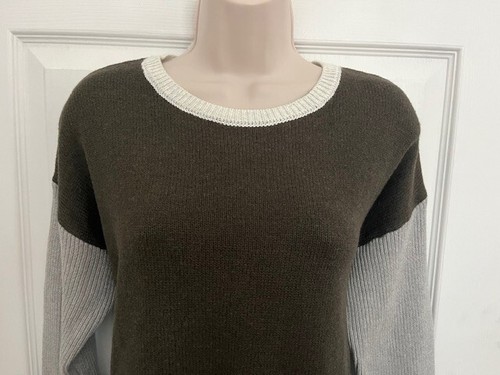 NWT TAHARI Hunter Green Colorblock Sweater, Medium - Picture 2 of 6