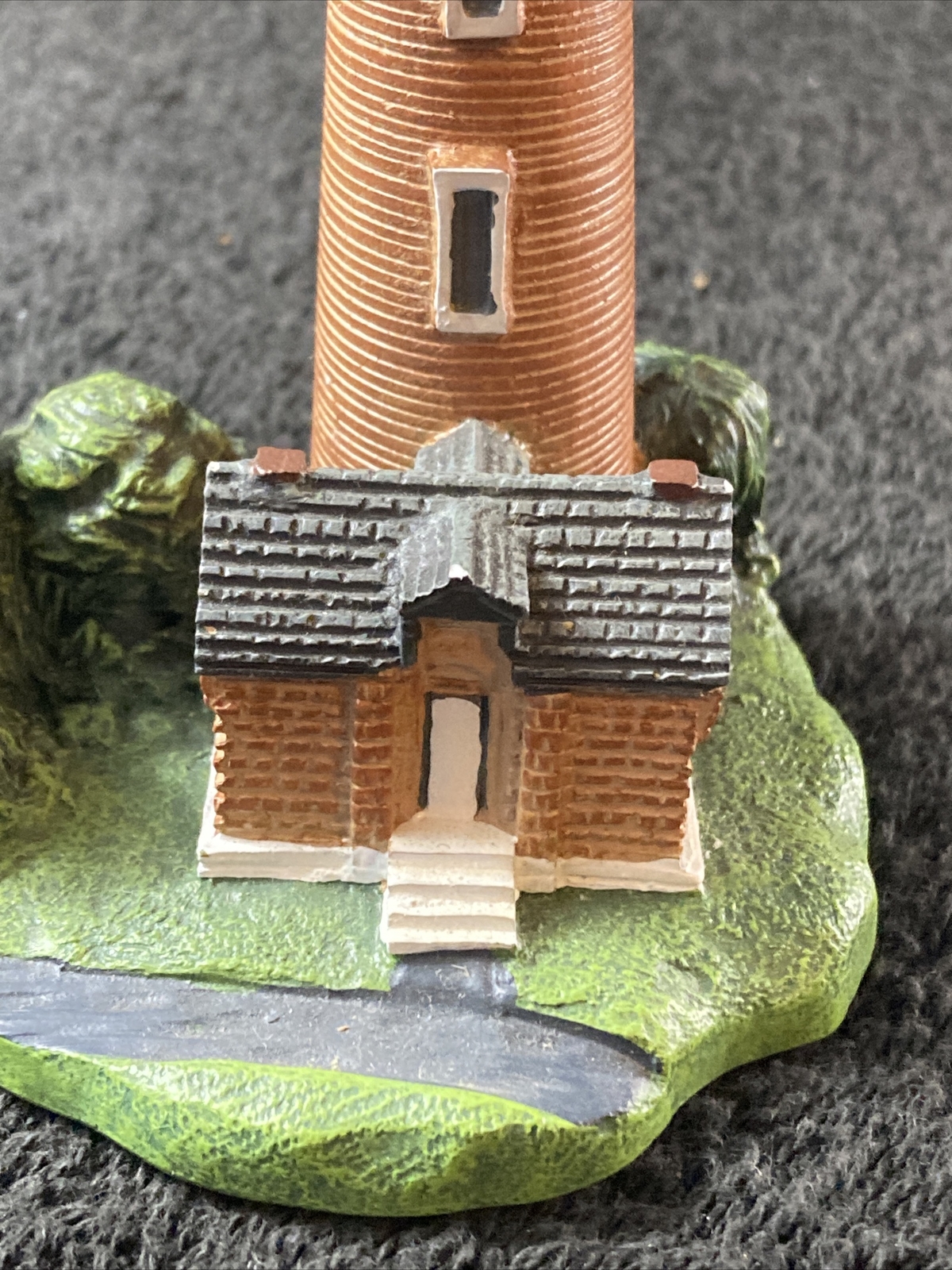 Picture 2 of 8