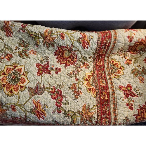 Throw Blanket Red/ Yellow Floral Pastel Cotton Quilted Reversible Cover Blanket - Picture 4 of 4