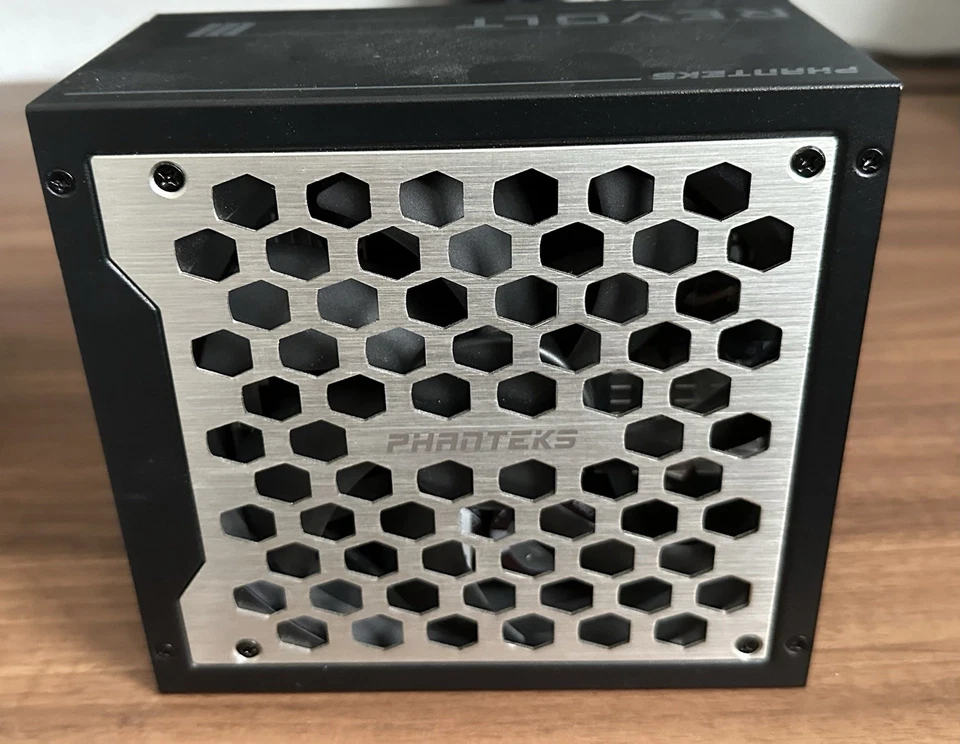 Phanteks Revolt x 1200W 80+ Platinum Netzteil PSU Vollmodular - Bild 2 von 3