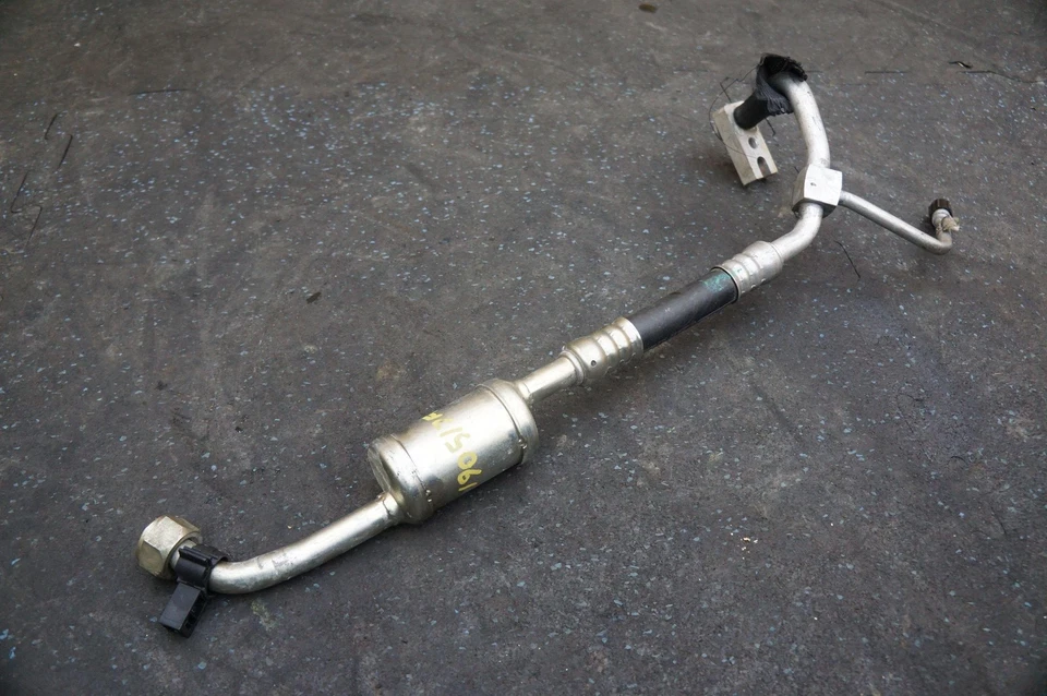 Manguera de aire acondicionado para suelo 83193900 Ferrari 458 Challenge Italia Speciale Spider Foto 3 de 4